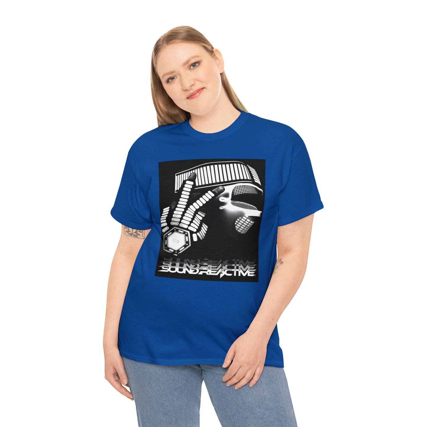 HUBOPTIC DJ Robot EQ Unisex Heavy Cotton Tee