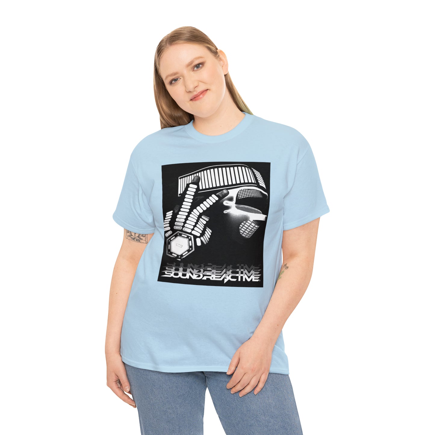 HUBOPTIC DJ Robot EQ Unisex Heavy Cotton Tee